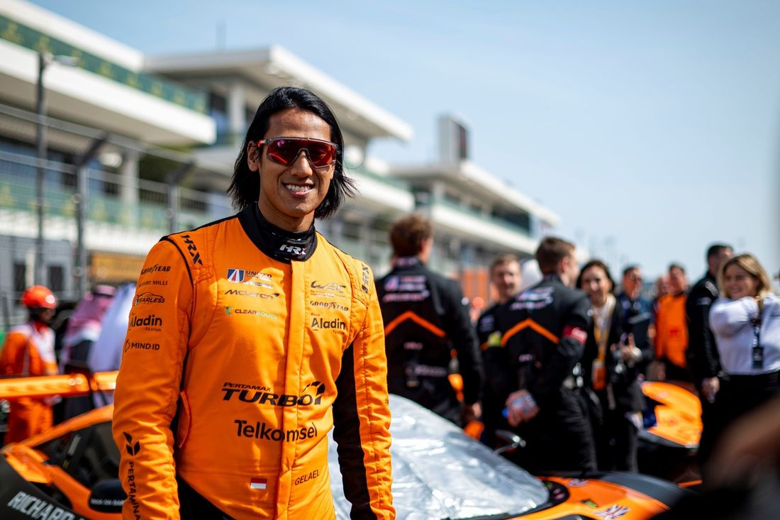 #95 United Autosports Mclaren 720S LMGT3 Evo: Sean Gelael