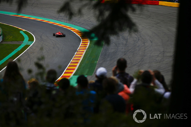Kimi Raikkonen, Ferrari SF71H, at Pouhon