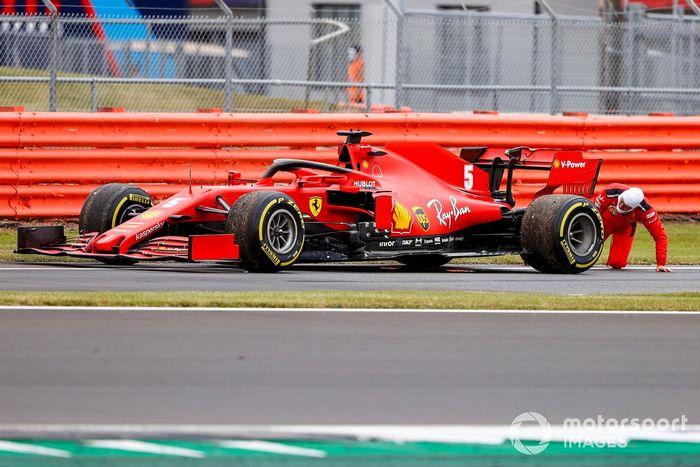 Sebastian Vettel, Ferrari SF1000 se retira de la práctica tras una falla en el monoplaza