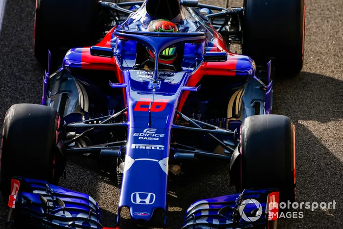 16: Brendon Hartley, Toro Rosso STR13, 1'37.994