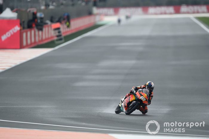 Can Oncu 1 victoria con KTM