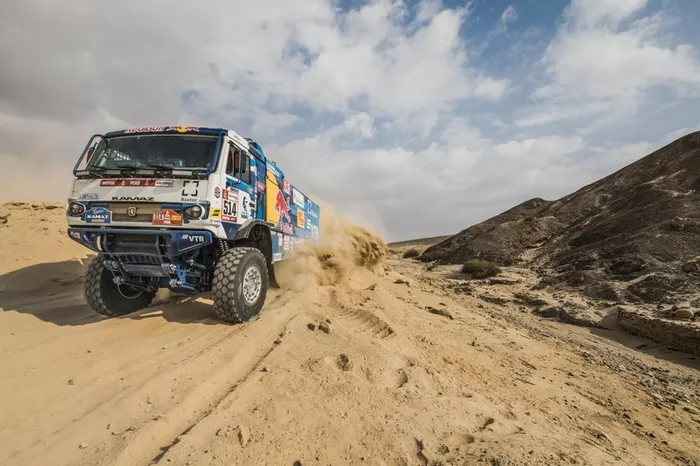 #514 Team Kamaz Master: Dmitry Sotnikov, Ilnur Mustafin, Dmitrii Nikitin