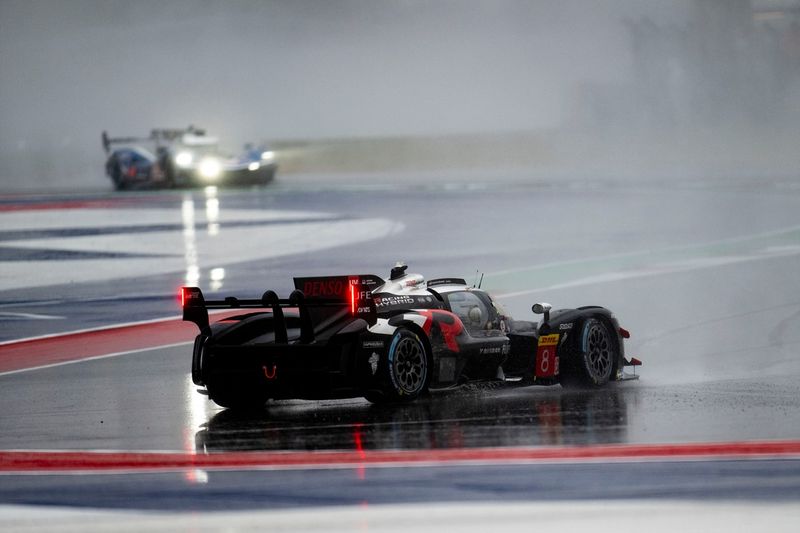 #8 Toyota Gazoo Racing Toyota GR010 - Hybrid: Sébastien Buemi, Brendon Hartley, Ry? Hirakawa