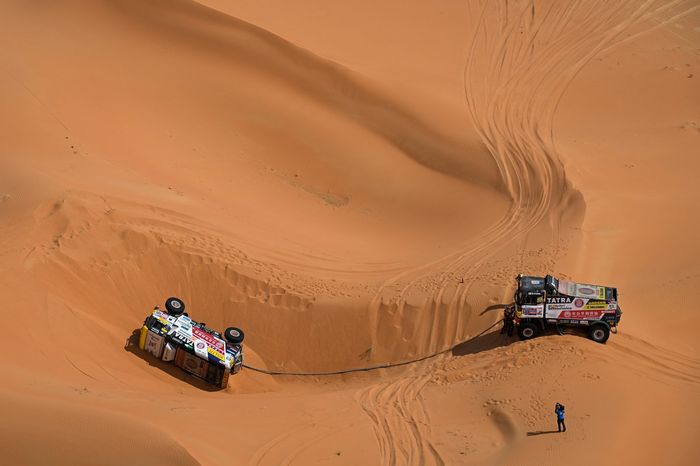 #509 Fesh Fesh Team: Tomas Vratny, Jaromir Martinec, Bartlomiej Boba, #503 Tatra Buggyra Slovakia: Martin Soltys, Roman Krejci, David Hoffmann