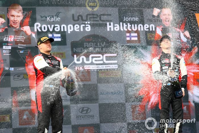 Podio: Kalle Rovanpera, Jonne Halttunen, Toyota Gazoo Racing WRT Toyota GR Yaris Rally1