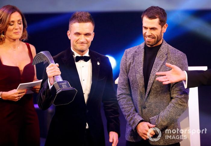 Colin Turkington recibe el Premio al Piloto Nacional del Año