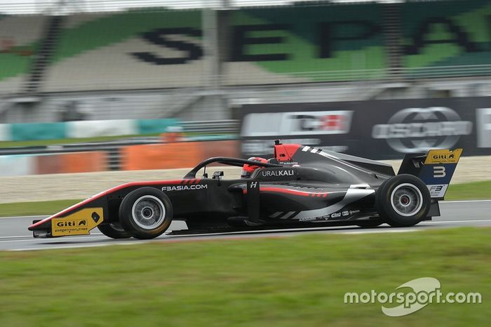 Nikita Mazepin, Hitech Grand Prix