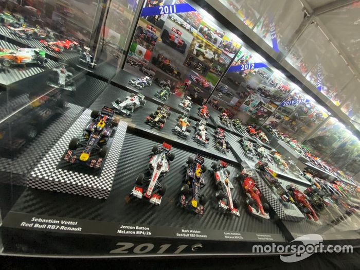 Colección de coches miniatura de F1