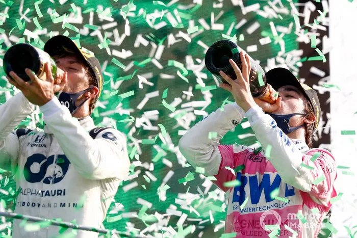 Podio: ganador Pierre Gasly, AlphaTauri, y tercer lugar Lance Stroll, Racing Point