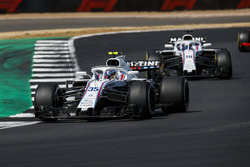 Sergey Sirotkin, Williams FW41, devant Lance Stroll, Williams FW41