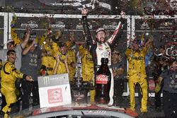 Erik Jones, Joe Gibbs Racing, Toyota Camry buyatoyota.com, celebrates in victory lane