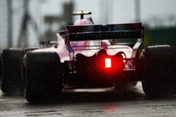 La lumière à l'arrière de la voiture d'Esteban Ocon, Force India VJM11