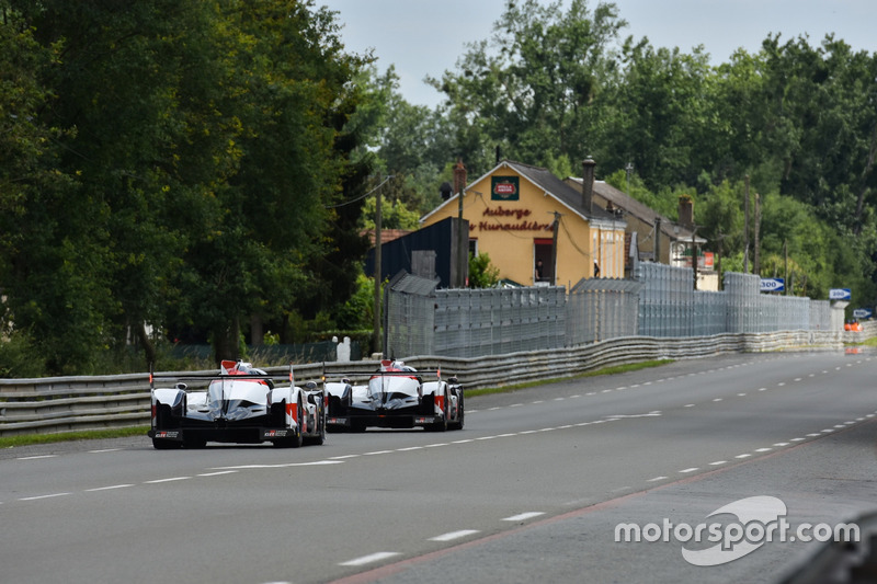 #7 Toyota Gazoo Racing Toyota TS050: Mike Conway, Kamui Kobayashi, Jose Maria Lopez, #8 Toyota Gazoo Racing Toyota TS050: Sébastien Buemi, Kazuki Nakajima, Fernando Alonso