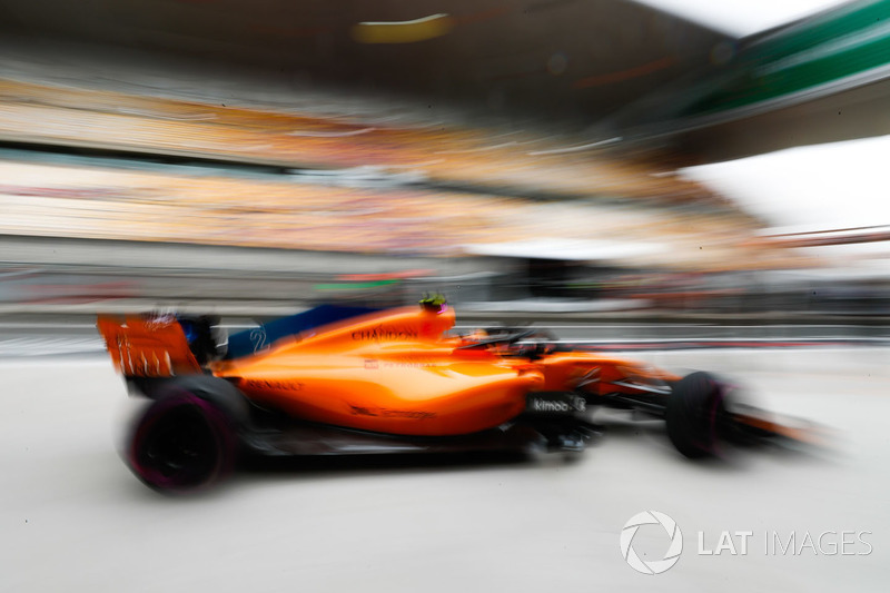 <img src="https://cdn-1.motorsport.com/static/custom/car-thumbs/F1_2018/TESTS/mclaren.png" alt="" width="250" /> McLaren