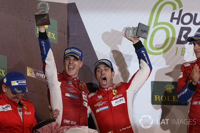 Podium LMGTE Pro: tweede plaats James Calado, Alessandro Pier Guidi, AF Corse