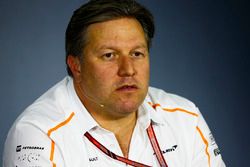 Zak Brown, Director Ejecutivo, McLaren Technology Group, en la conferencia de prensa de los directores del equipo