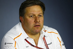 Zak Brown, Director Ejecutivo, McLaren Technology Group, en la conferencia de prensa de los directores del equipo