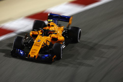 Stoffel Vandoorne, McLaren MCL33 Renault