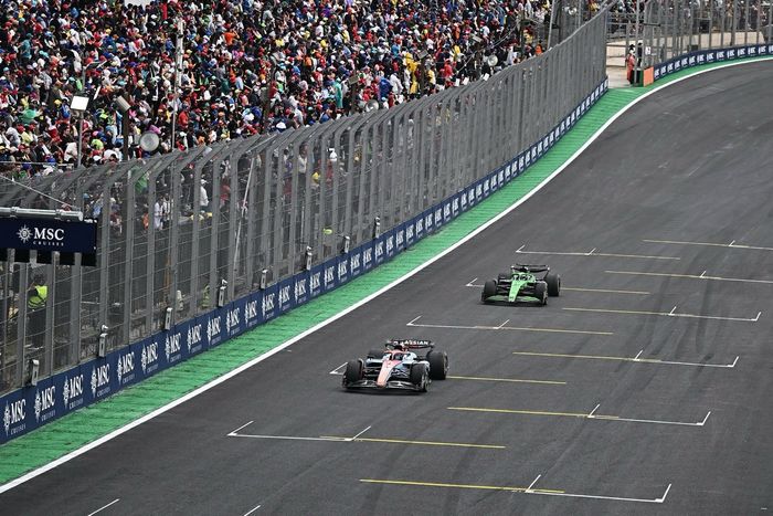 Nico Hulkenberg, Sauber, Alexander Albon, Williams