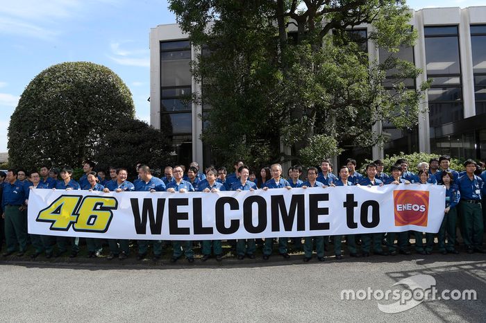 Valentino Rossi, Movistar Yamaha MotoGP visita X Refinería y el R&D Center en Yokohama
