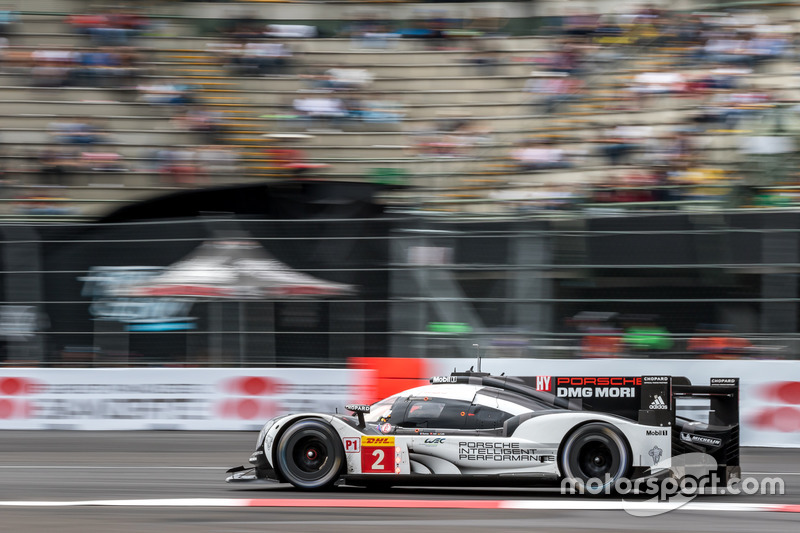 #2 Porsche Team Porsche 919 Hybrid: Romain Dumas, Neel Jani, Marc Lieb