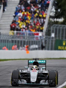 Льюїс Хемілтон, Mercedes AMG F1 W07 Hybrid