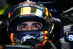 Carlos Sainz Jr., Scuderia Toro Rosso STR11