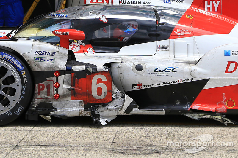 4. #6 Toyota Racing Toyota TS050 Hybrid: Stéphane Sarrazin, Mike Conway, Kamui Kobayashi