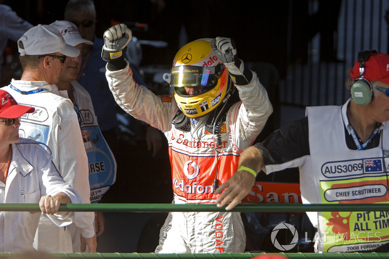 Il vincitore della gara Lewis Hamilton, McLaren