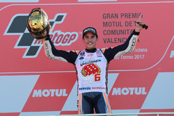 MotoGP 2017 Motogp-valencia-gp-2017-worldchampion-marc-marquez-repsol-honda-team-celebrate