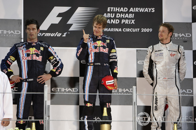 2009. Подіум: 1. Себастьян Феттель, Red Bull Renault. 2 Марк Веббер, Red Bull Renault. 3. Дженсон Баттон, Brawn Mercedes