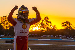 Yarış galibi Scott McLaughlin, DJR Team Penske Ford