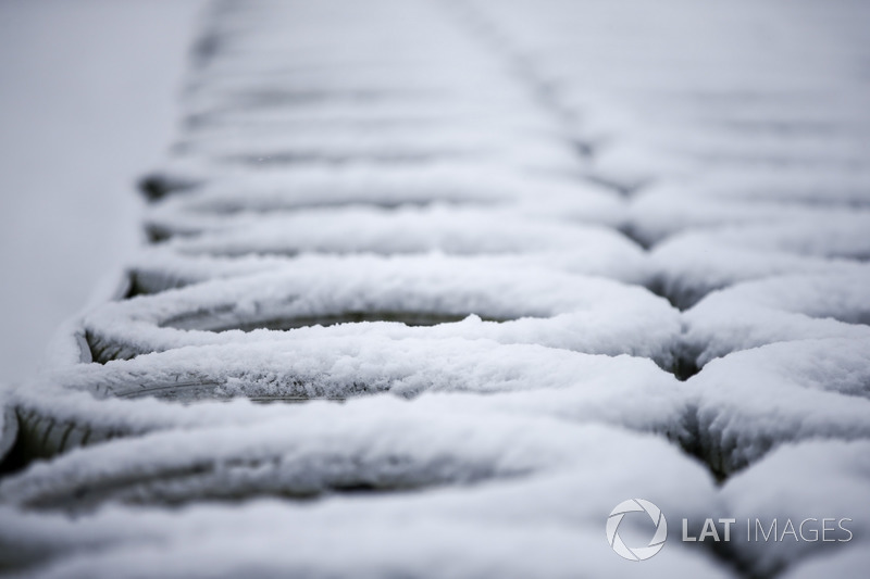 Snow covered tire wall