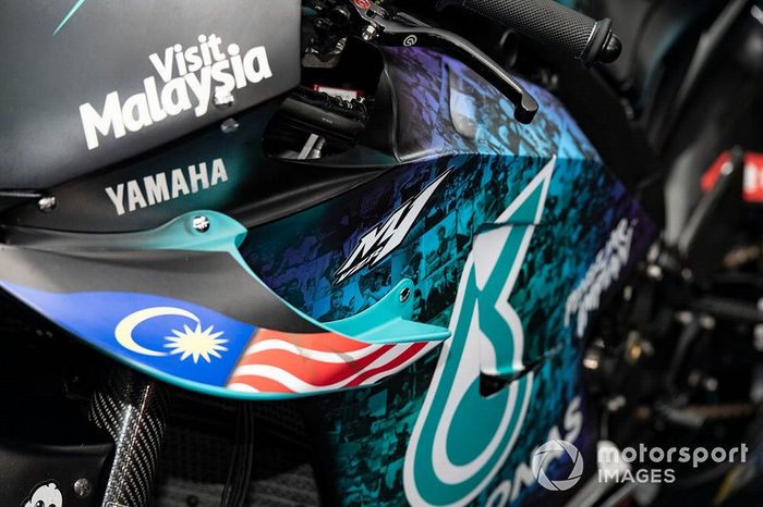 Petronas Yamaha SRT, decoración carrera de casa