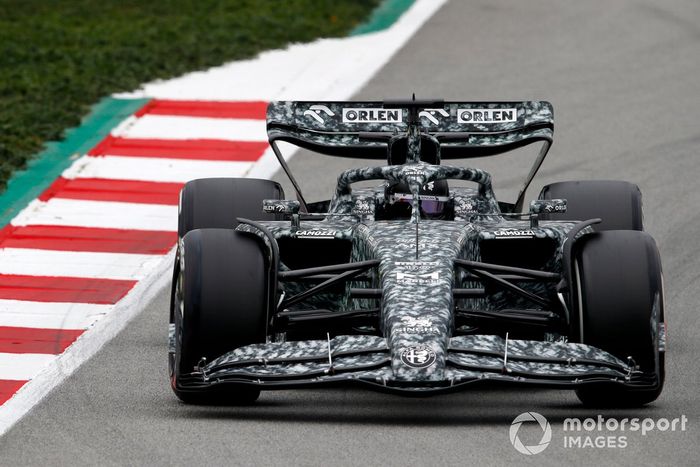 Guanyu Zhou, Alfa Romeo C42