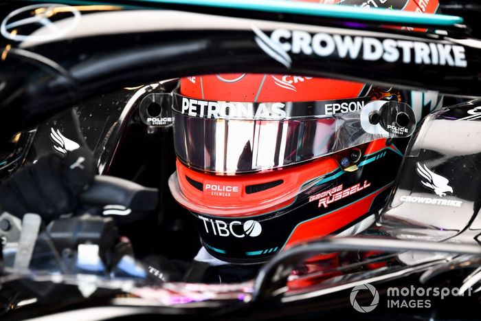 George Russell, Mercedes W10 adaptado (muleto) con los Pirelli de 18 pulgadas 
