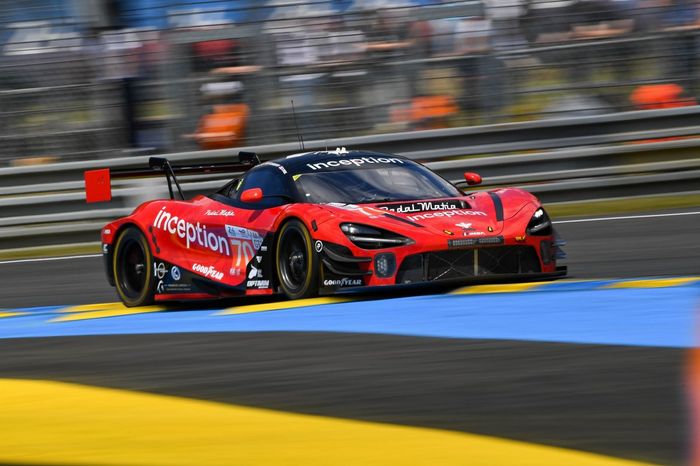 #70 Inception Racing McLaren 720S LMGT3 Evo: Brendan Iribe, Ollie Millroy, Frederik Schandorff