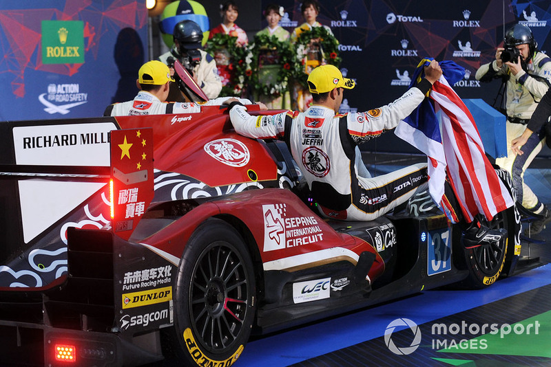 vincitori LMP2 #37 Jackie Chan DC Racing Oreca 07 Gibson: Jazeman Jaafar, Weiron Tan, Nabil Jeffri