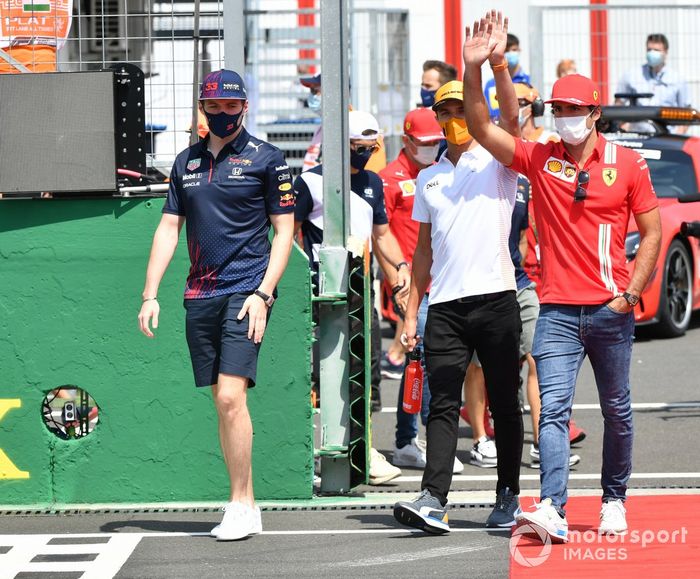 Max Verstappen, Red Bull Racing Lando Norris, McLaren Carlos Sainz Jr., Ferrari