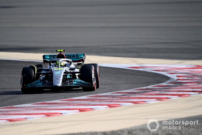 Lewis Hamilton, Mercedes W13