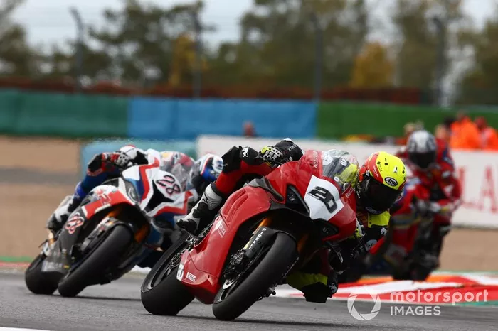 Barrier, Markus Reiterberger, BMW Motorrad WorldSBK Team