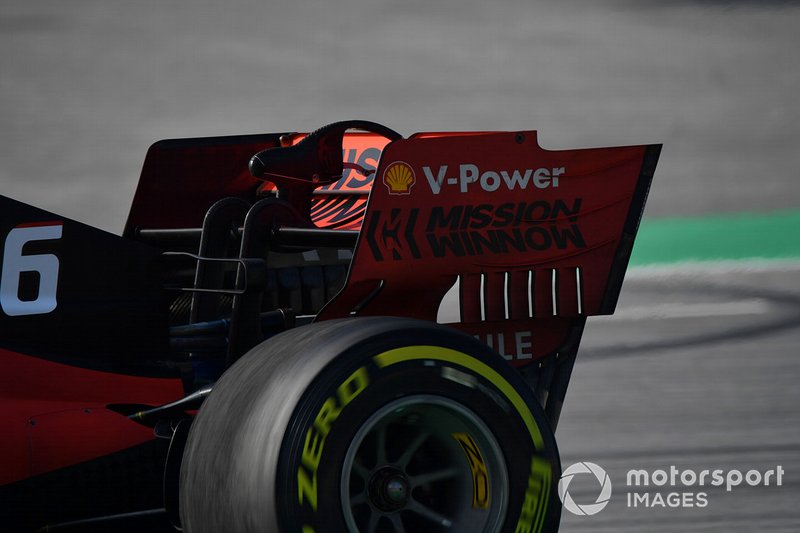 Ferrari SF90 rear wing