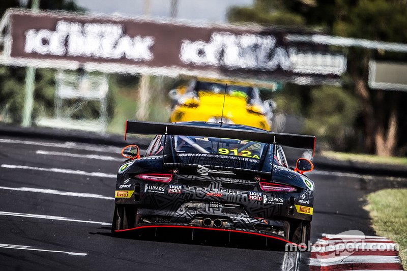 #912 EBM Porsche 911 GT3-R: Dirk Werner, Dennis Olsen, Matt Campbell