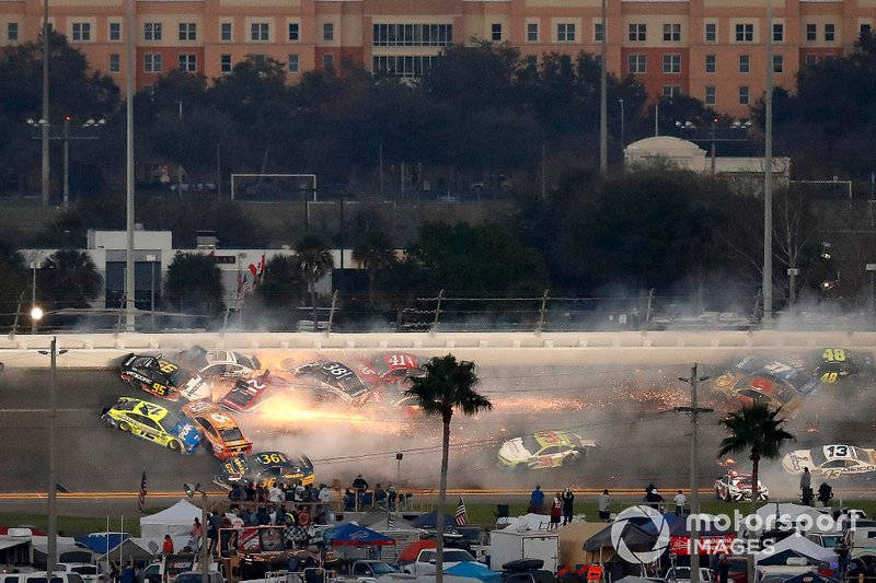 Big One: Massencrash beim Daytona 500 des Jahres 2019