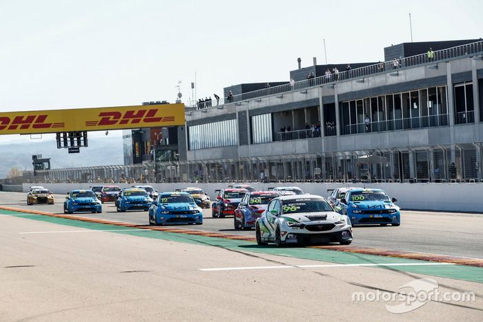 Arrancada Mikel Azcona, Zengo Motorsport Services KFT CUPRA León Competición TCR 