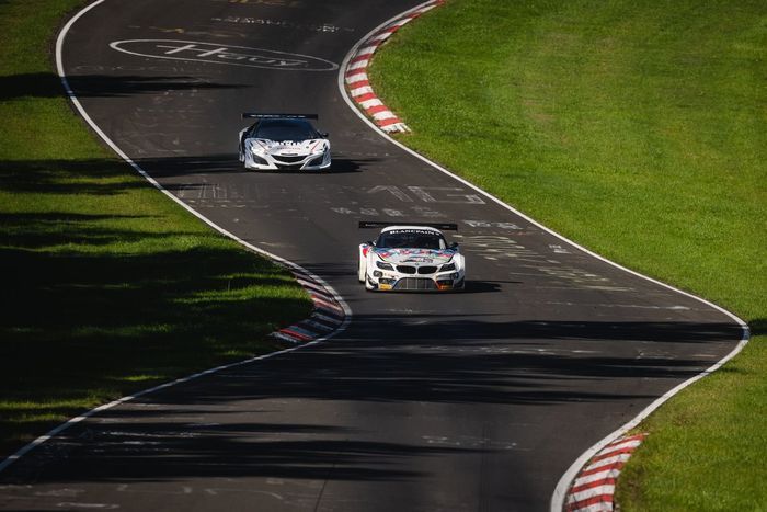Philipp Eng, BMW Z4 GT3, y Yuki Tsunoda, HONDA NSX GT-3 Evo