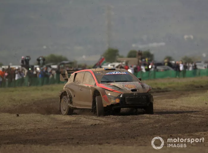 Oliver Solberg, Elliott Edmondson, Hyundai World Rally Team Hyundai i20 N Rally1