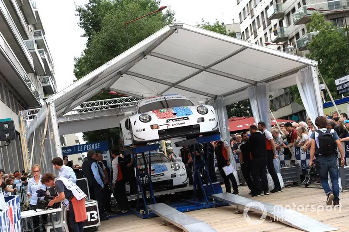 #93 Porsche GT Team Porsche 911 RSR