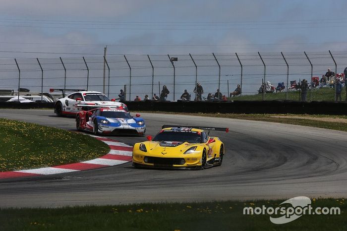 #4 Corvette Racing Corvette C7.R, GTLM: Oliver Gavin, Tommy Milner