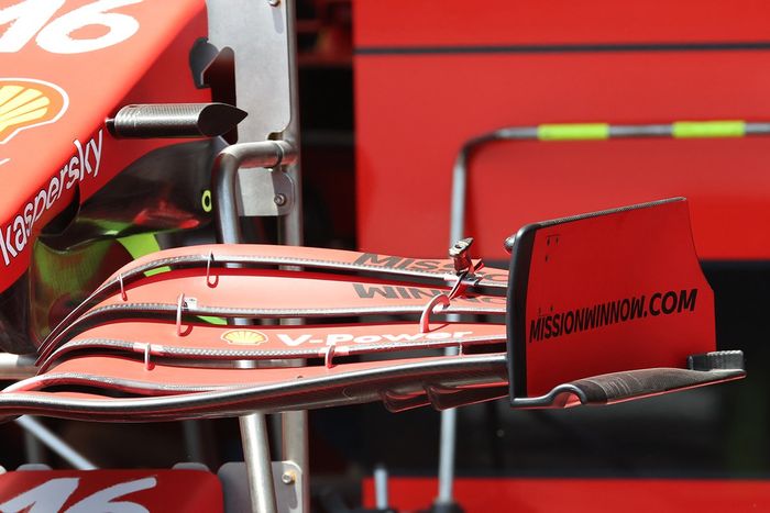 Detalle del endplate del Ferrari SF21